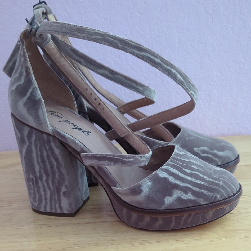 Free People Velvet Remi Platform in Almond Size 10